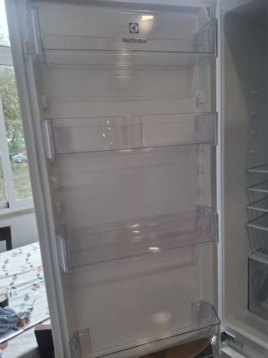 Frigorífico combinado encastrável, ELECTROLUX,  novo