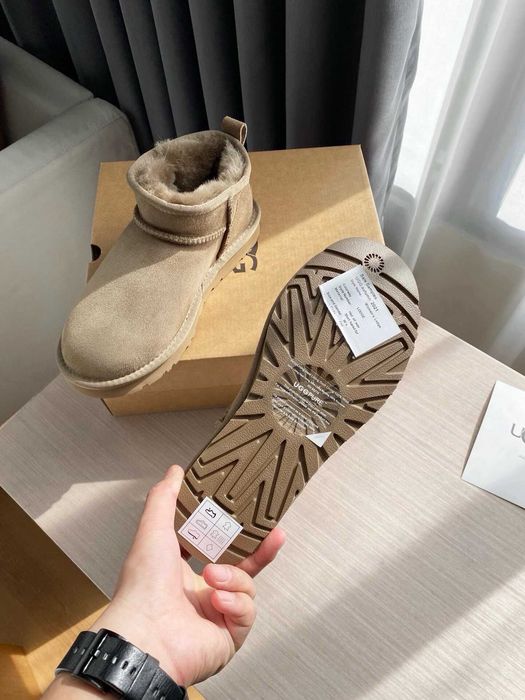 UGG Classic Ultra mini R.38