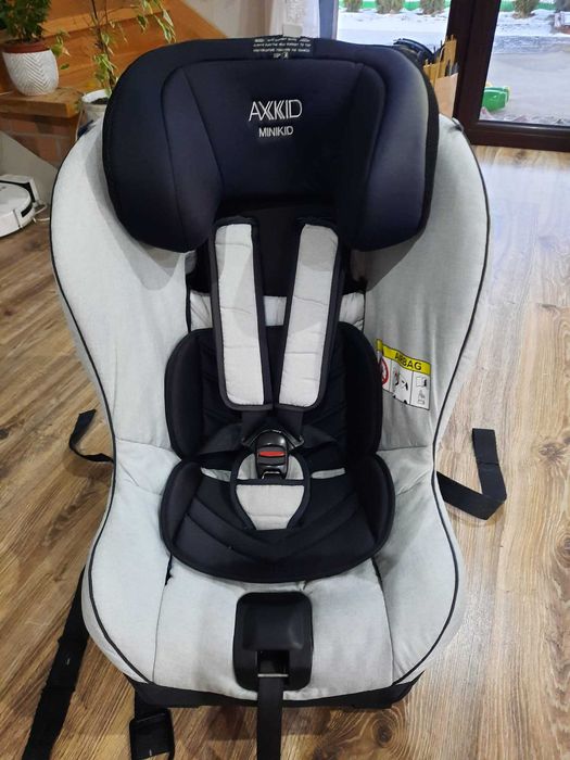 Fotelik samochodowy RWF Axkid MiniKid 2.0 + lusterko