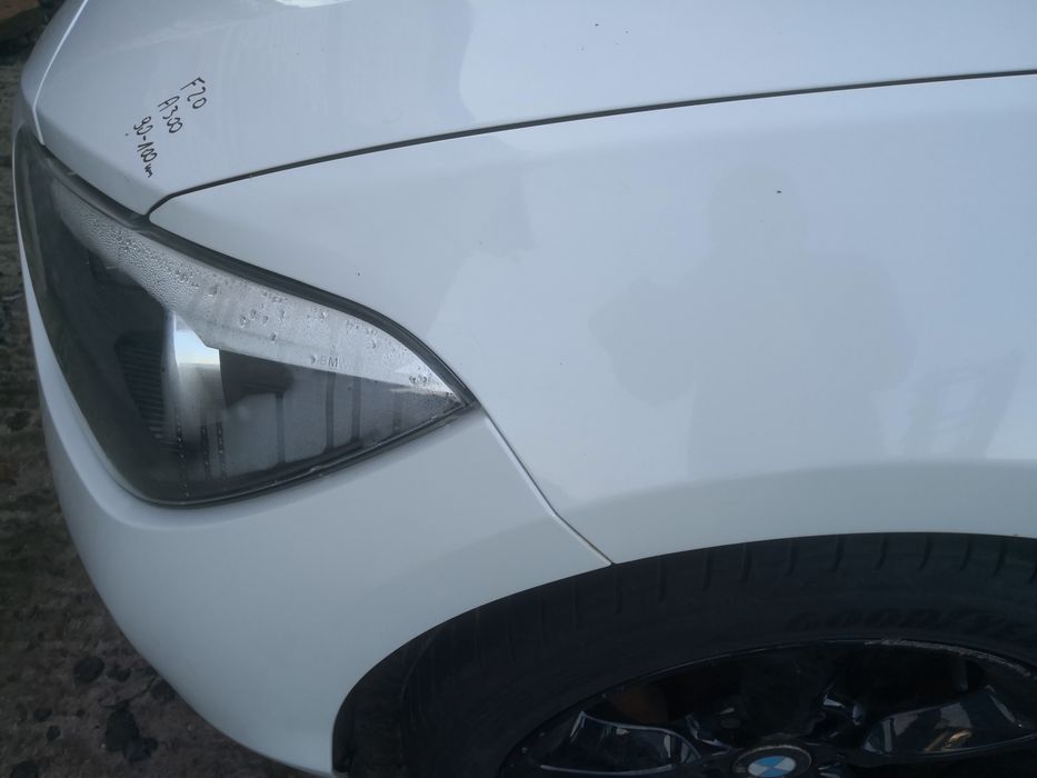 Błotnik lewy przedni BMW F20 F21 Alpinweiss A300 w kolor oryginał