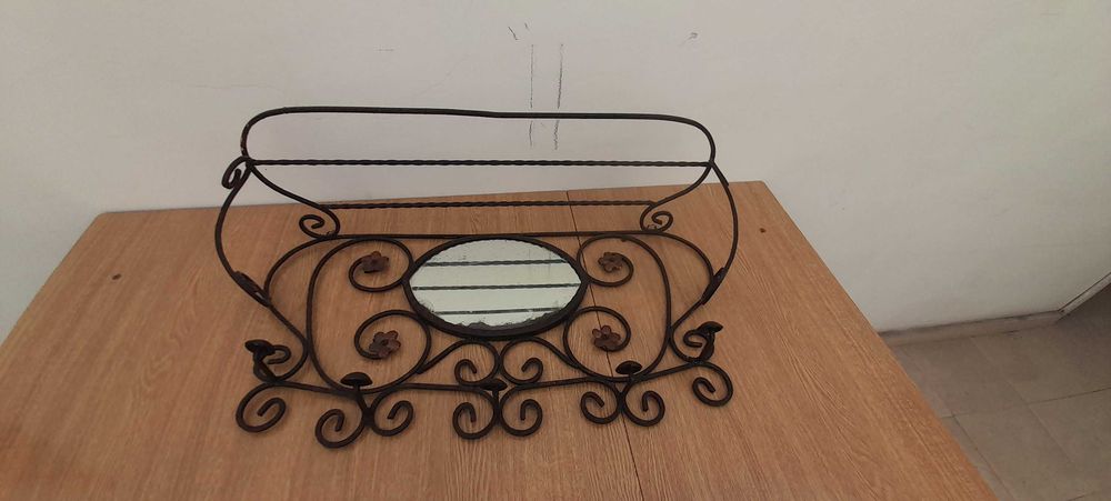 cabide em ferro com alguns anos