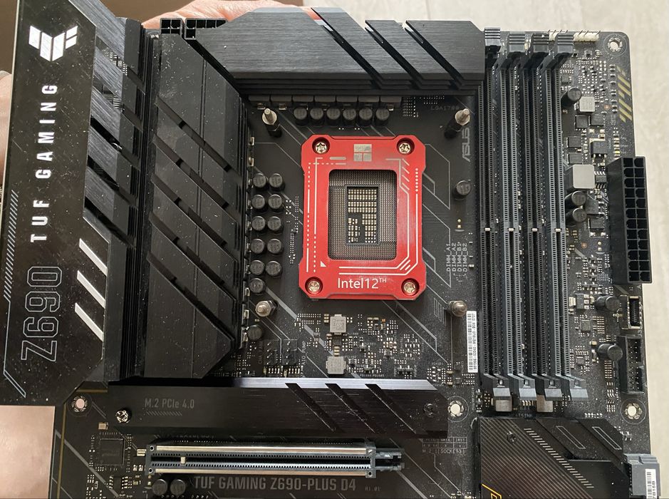 Комплект s1700 Asus tuf gaming z690-plus d4, Tuf водянка