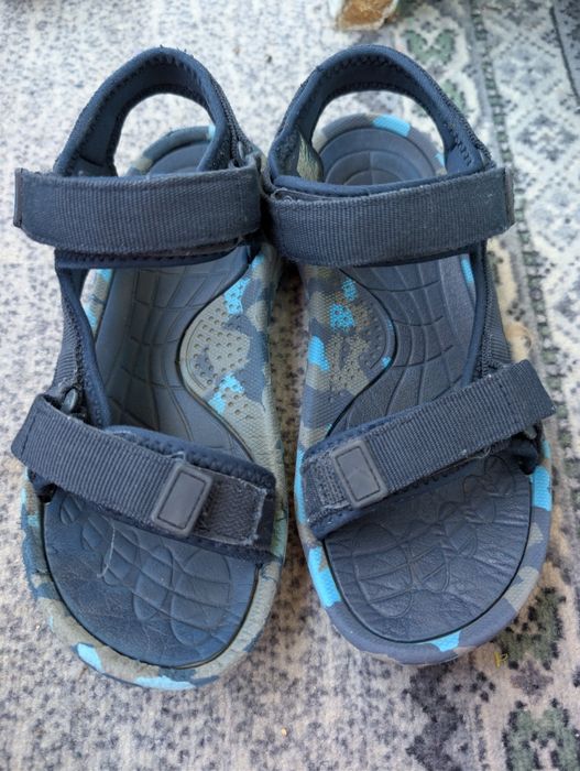 Взуття для хлопчиків безкоштовно