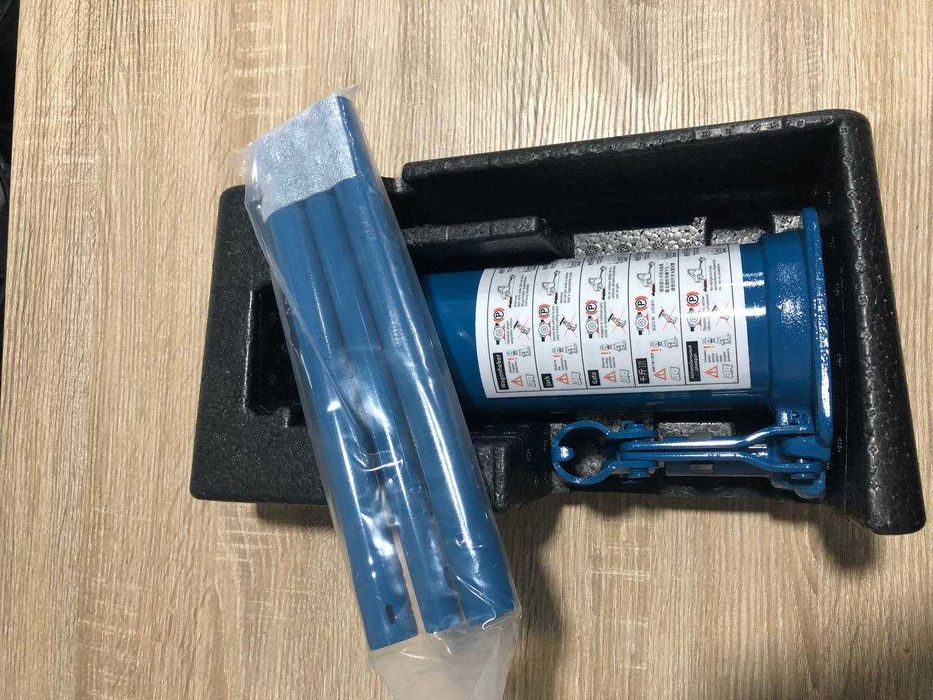 Домкрат Mercedes Sprinter A906- 3300т