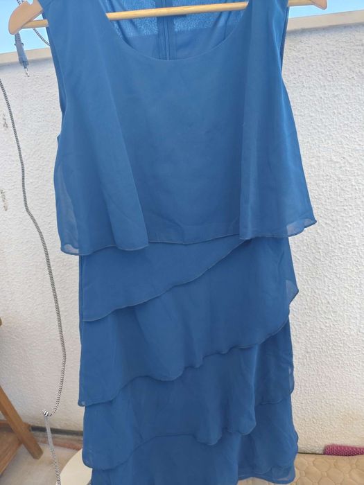 Vestido azul fluido, crepe, novo