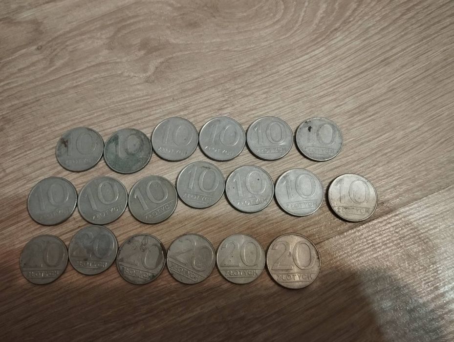 монети      продам