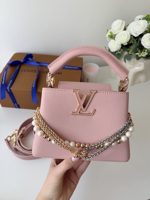 Сумка Louis Vuitton Capucines рожева