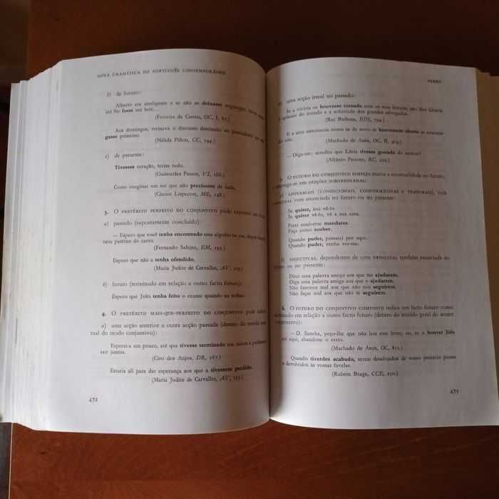 Gramática de Português Contemporâneo