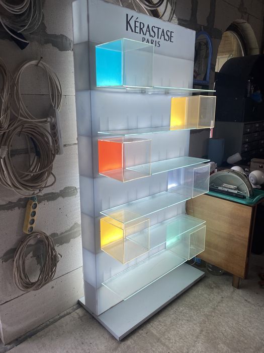 Стелаж стенд Керастас з підсвіткою