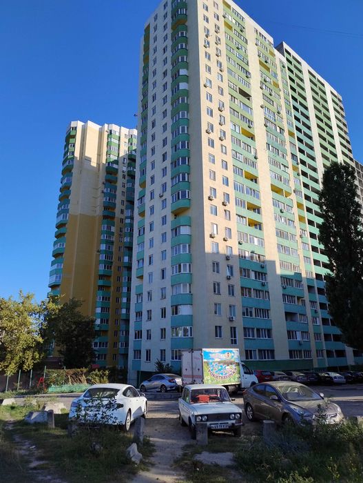 Ярослава Гашека 20, Родинний Затишок, Соцмісто, Севастопольська площа