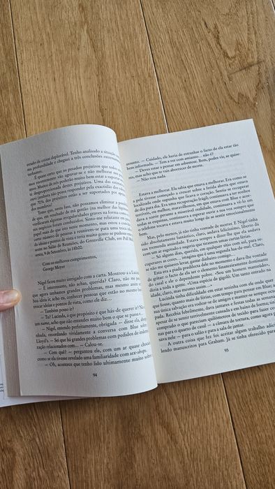 Livro "Escândalo"