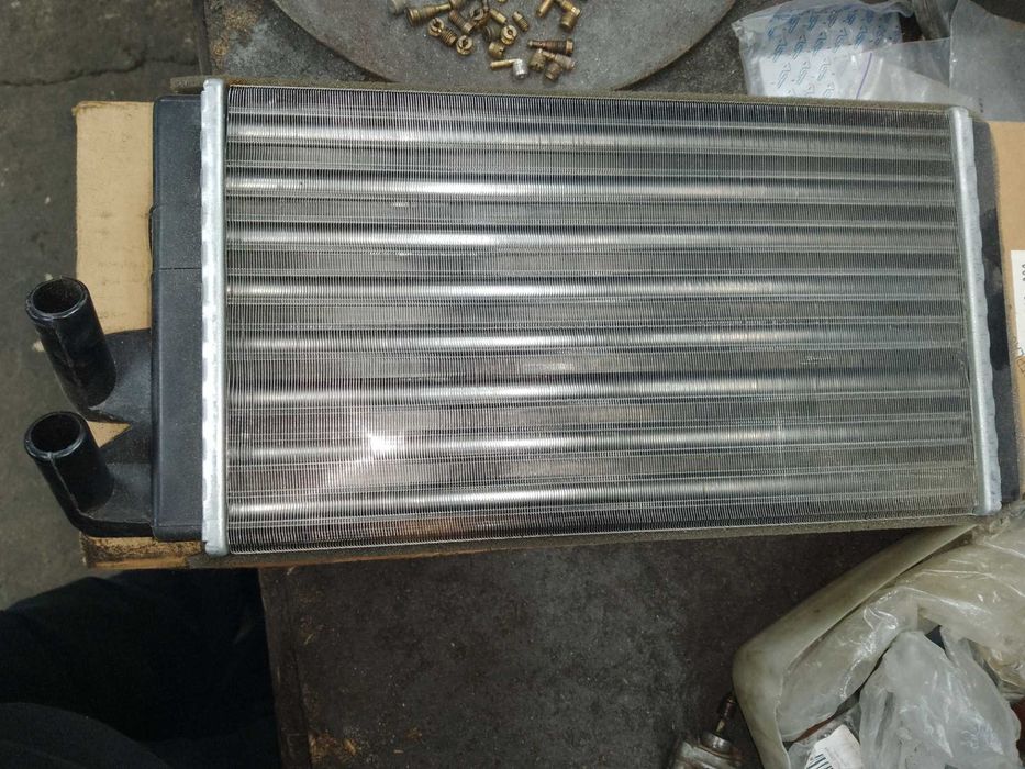 Радиатор отопителя АУДИ 100