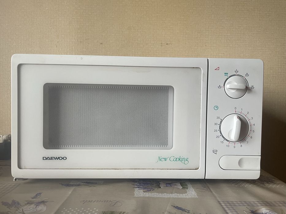 мікрохвильова піч Daewoo