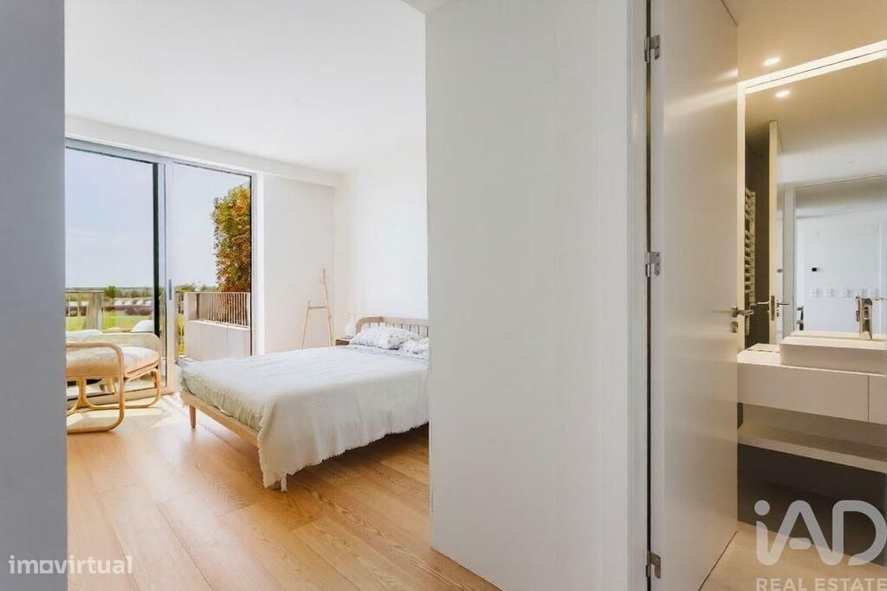 Apartamento T2 em Armação de Pêra de 94,00 m2