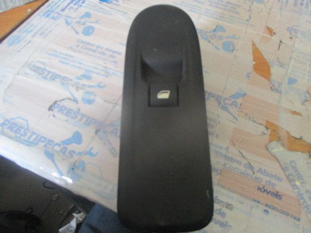 Comando / botão / interruptor vidros frente direito CITROËN C3 II (SC_