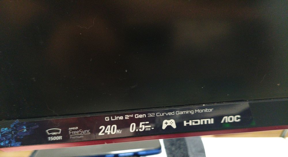 Monitor Gaming Curvo AOC 32" – 240Hz / 0.5ms – Excelente Estado