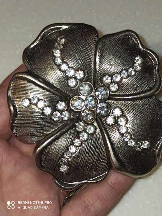 Массивная пряжка для пояса