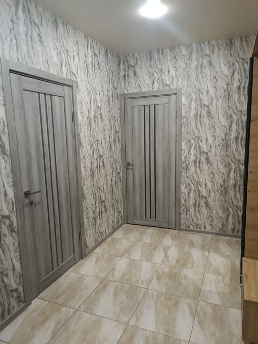 Продаж квартири під ключ в новому будинку .