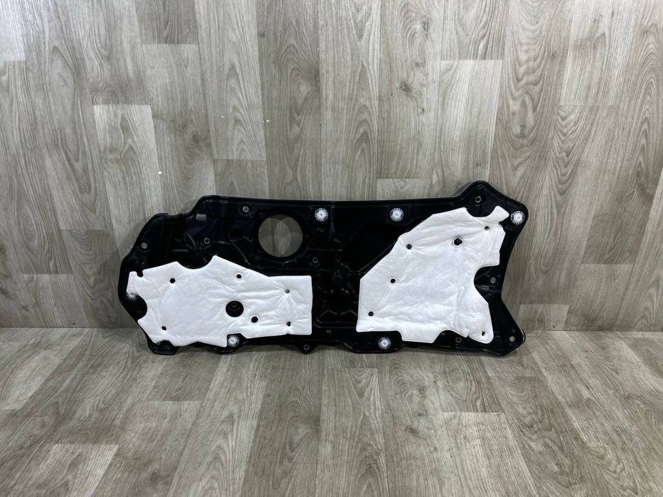 Дверь передняя правая BMW 8 G14 G15 / 2018 - 2024 г. \ Кронштейн двери