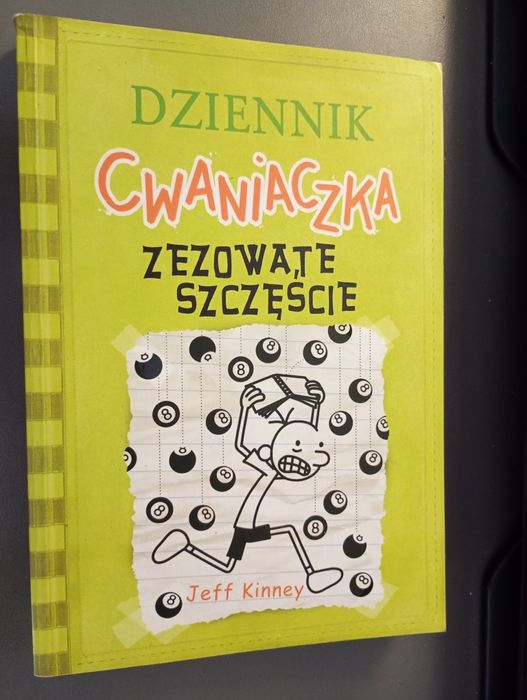 ,,Dziennik Cwaniaczka"  Jeff Kinney - 7 książek