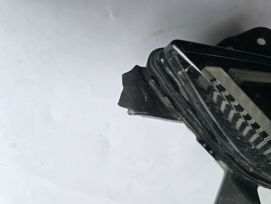lampa przód DRL led Renault Megane 5 E-tech