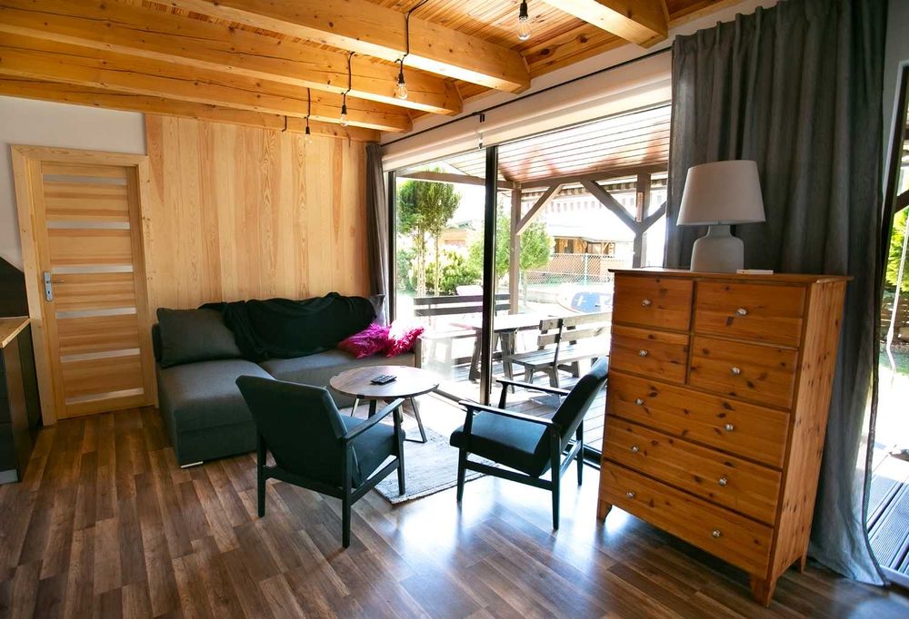 Domek letniskowy nad zbiornikiem wodnym Niwka