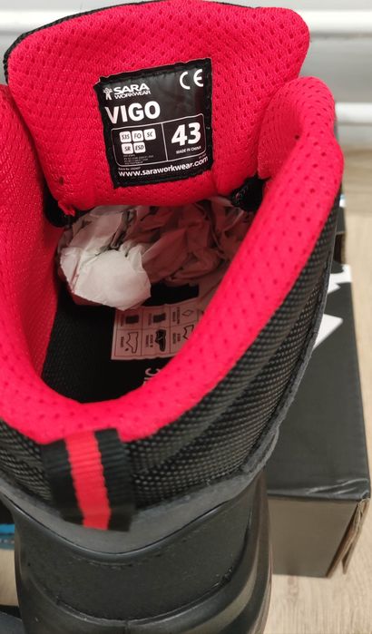 Nowe buty robocze SARA roz.43