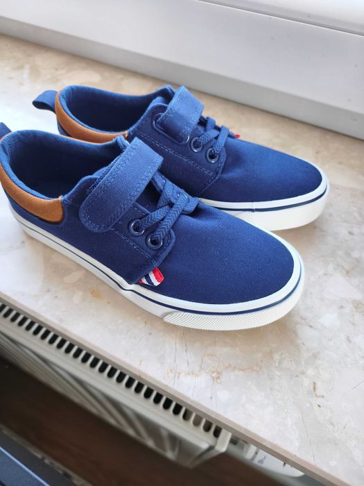 Trampki dziecięce r. 31