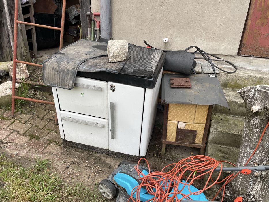 Piec poece kaflowe koza  kuchnia