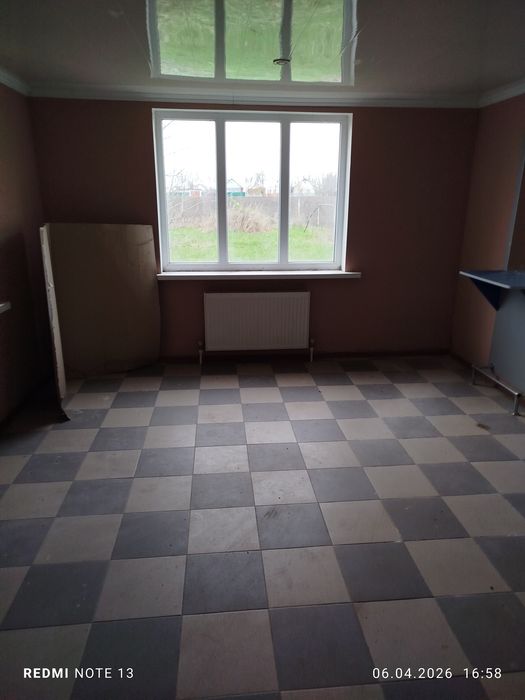 Продам будинок в центрі с.Лосятин !