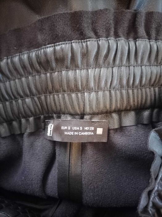 Жіночі штани кюлоти на осінь, замінник шкіри