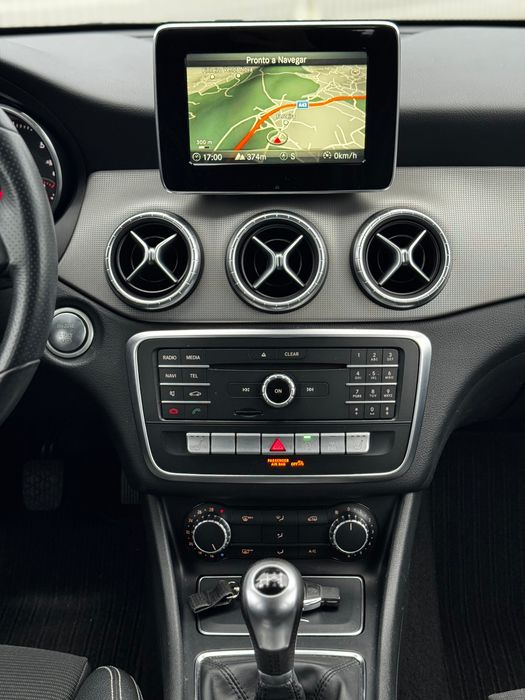 Mercedes Benz CLA 200 d Shooting Brake Urban