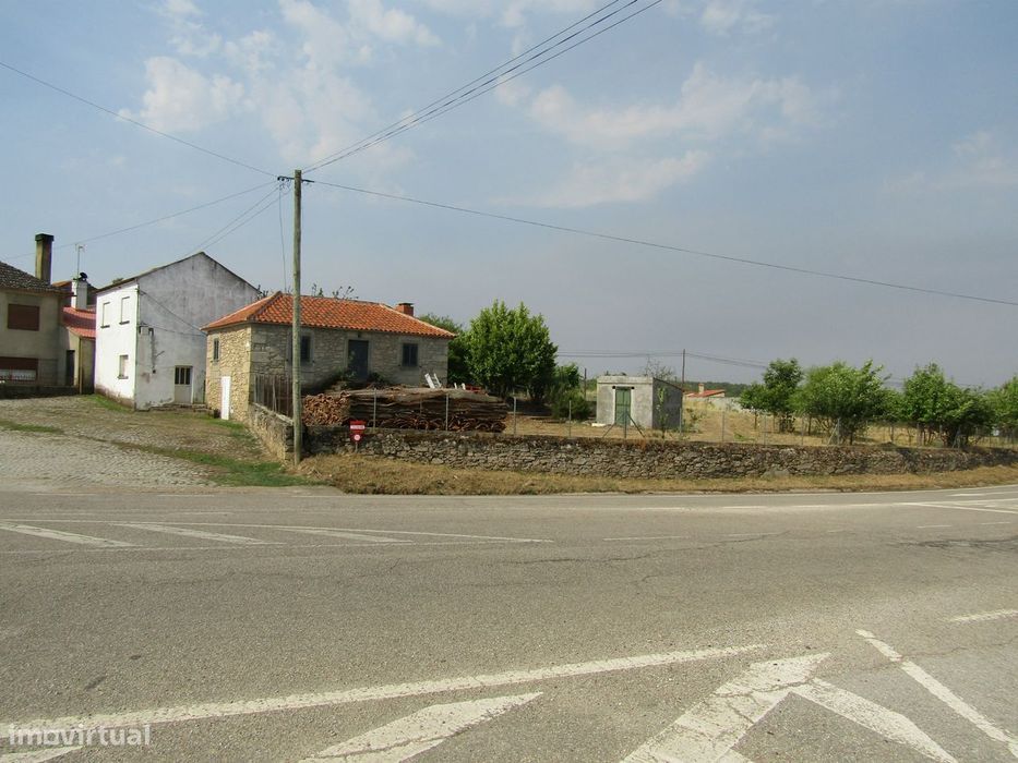 Quintinha em Caçarelhos, Vimioso — Genísio, Bragança