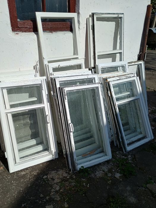 Вікна дерев'яні крепкі