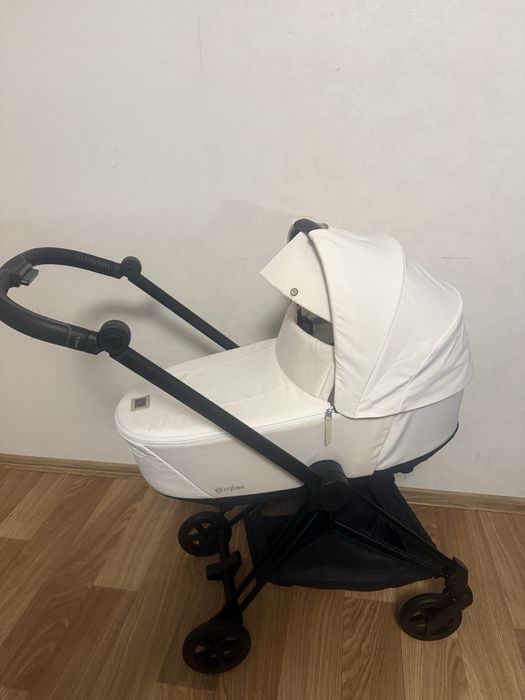Универсальная коляска 2 в 1 Cybex Mios Off White (шасси Matt Black)