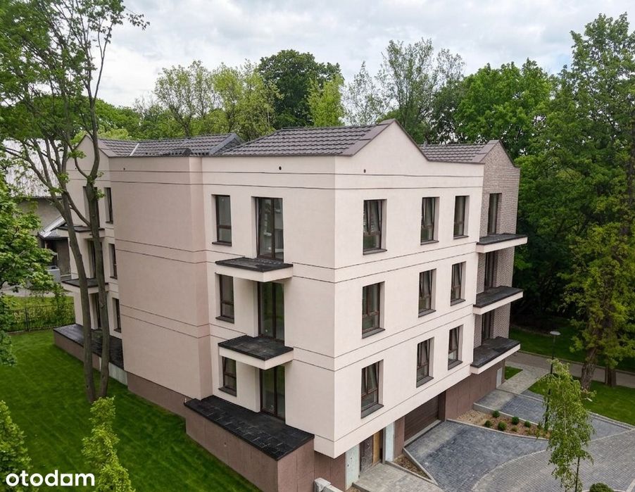 W pięknym otoczeniu zieleni/nad rzeką/cisza/ garaż/ parking/podłogówka