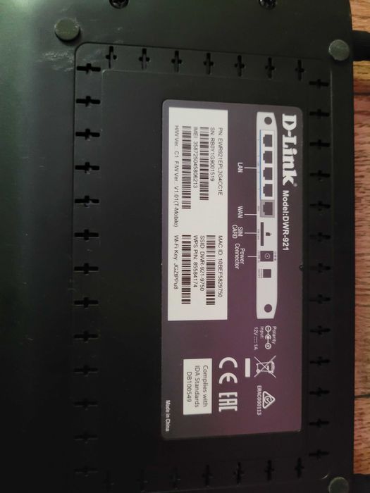 Router Wi-Fi LTE 4G DWR-921