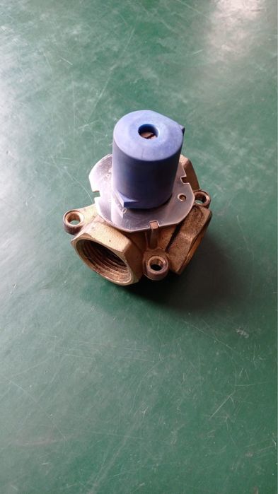 Zawór trój drożny drogowy do pieca co