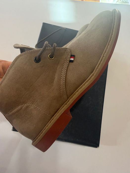 Оригінальні черевики Tommy Hilfiger Michael Chukka (Розмір 34)