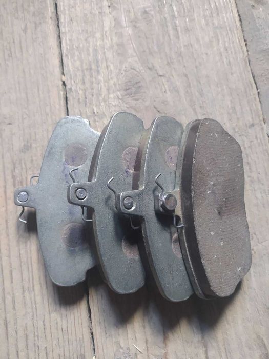 Продам накладки передні Газ 3110 / НОВІ