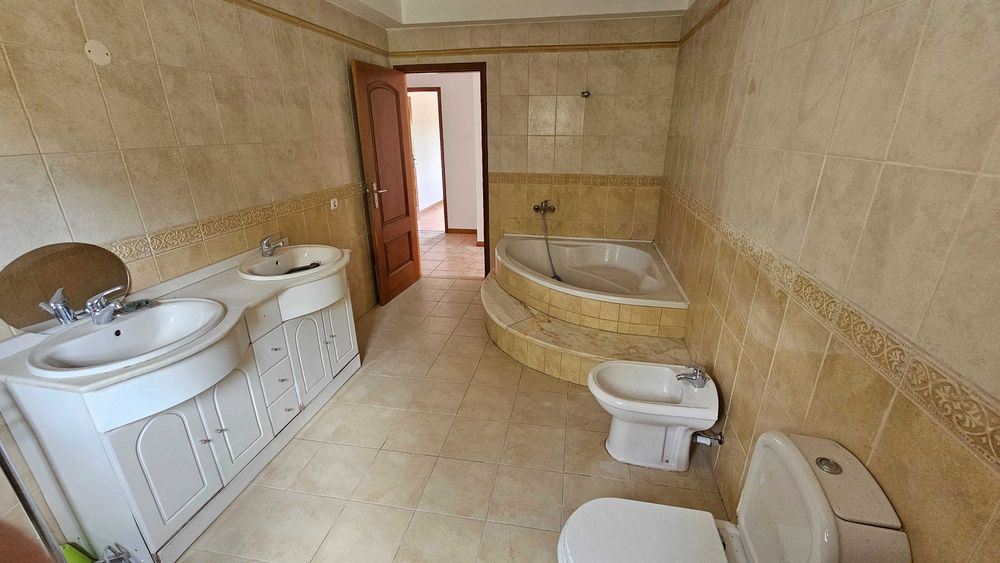 Moradia em Ansião 376m2 Área Construção e 1510 m2 Terreno