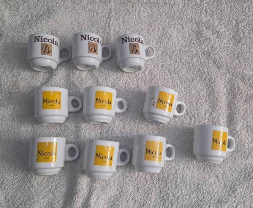 Chávenas Antigas de Café Coleção valor de cada uma