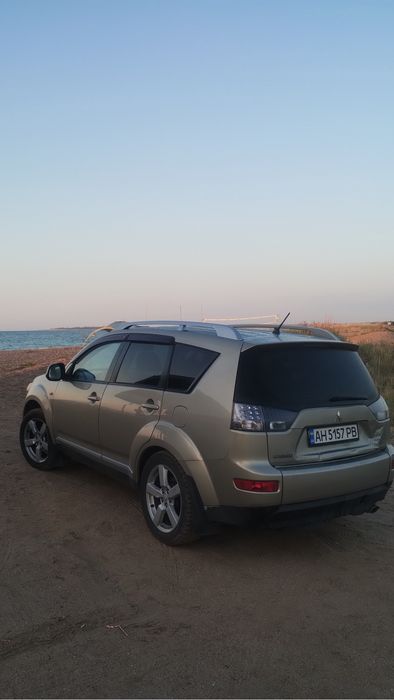 Продам Mitsubishi Outlander XL