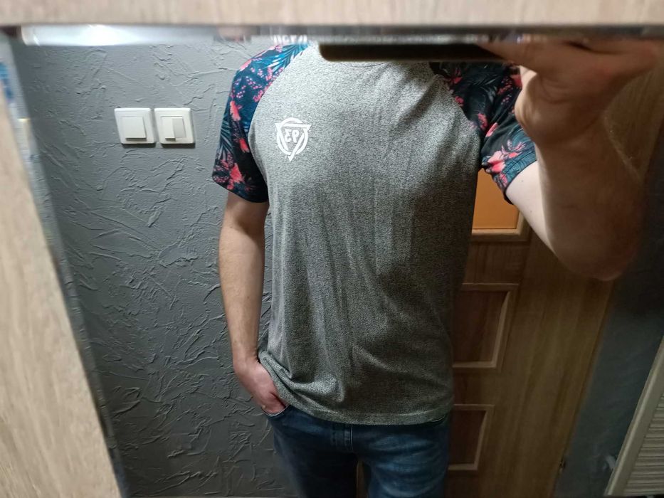 Męski t-shirt Primark roz. L - koszulka