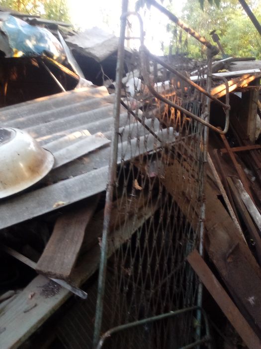 Продам раскладную кровать раскладываются только опоры