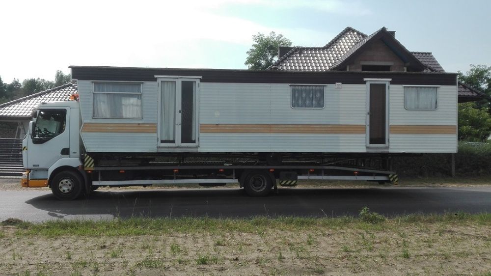 pomoc drogowa transport  laweta koparka widlak ciągnik bus przyczepa