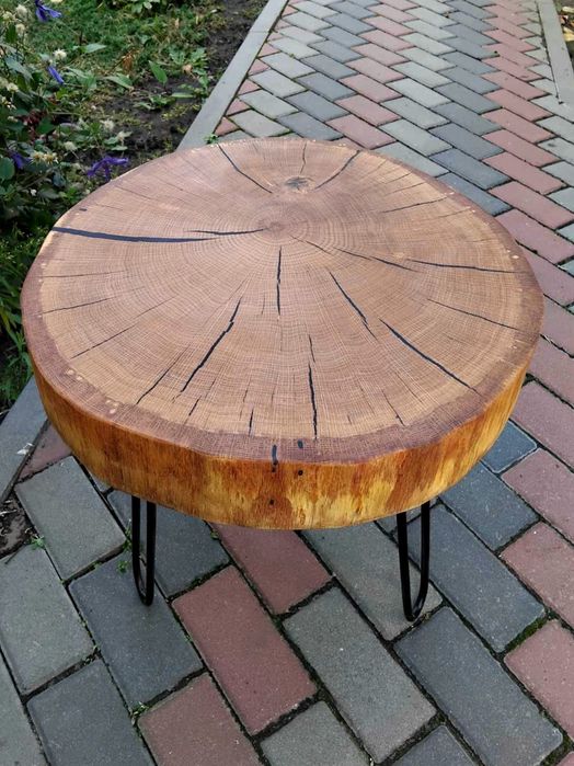 Кофейный,кавовий"прикроватный журнальный столик из спила дерева.