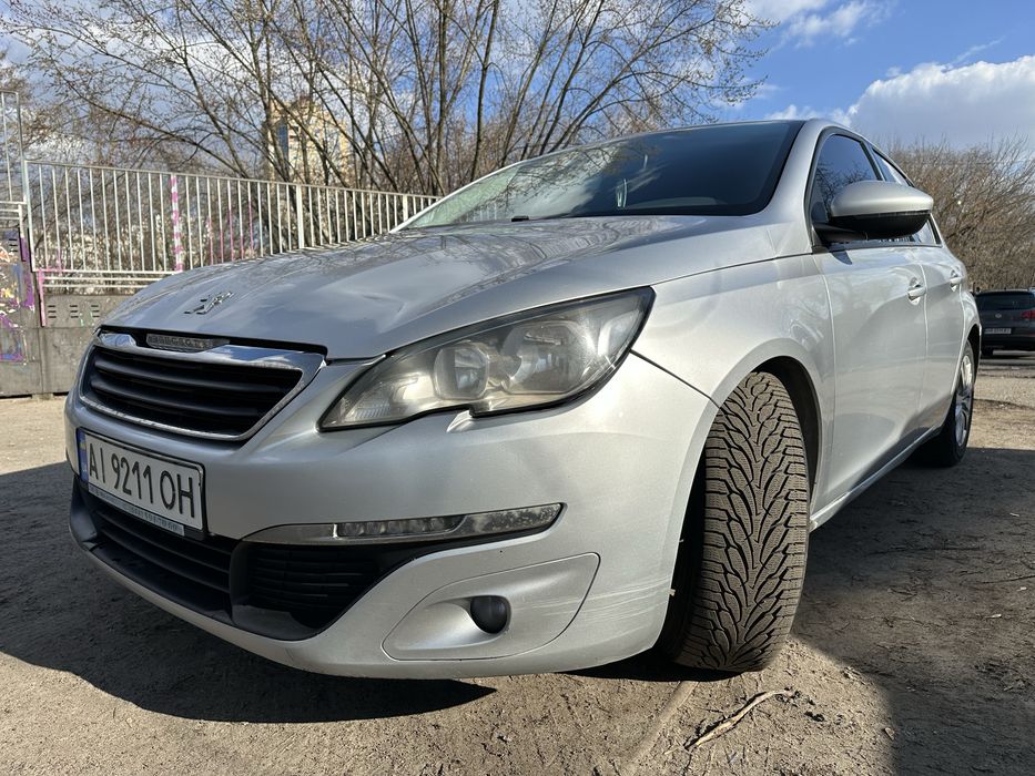 Peugeot 308   2016  1.6 дизель