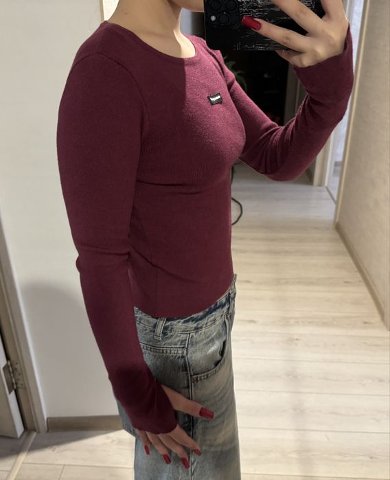 жіноча кофтинка