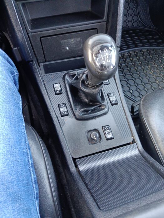 Mercedes 2.2D em muito bom estado